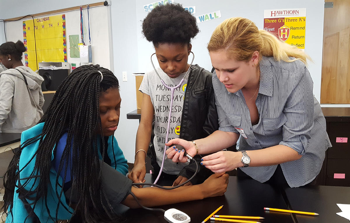 Hawthorn InvestiGirls program makes college feel ‘more real’