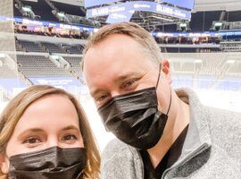 Department of Medicine residents Alexandra Hickman, MD and John Hickman, MD sing the national anthem at Jan. 20 St. Louis Blues game