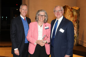 The Foundation for Barnes-Jewish Hospital Honors Dr. Vicky Fraser with 2023 President’s Achievement Award